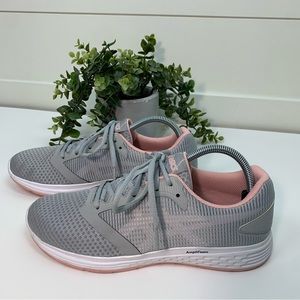 Asics Women’s Patriot 10 Amplifoam Sneakers Size 10